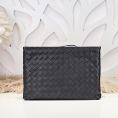 Mens Bottega Veneta Clutch Bags